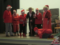 WPK 13.12.17 Sketsi Pukki ja Muori muistelee ja iltatähti polvillaan